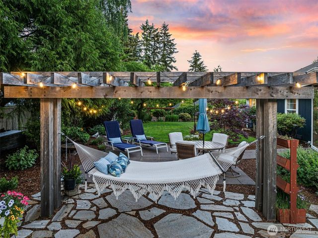 1205 136 Street NW, Gig Harbor, WA 98332