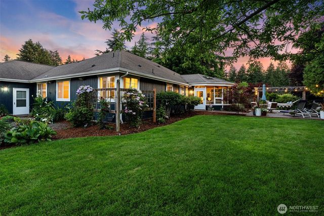 1205 136 Street NW, Gig Harbor, WA 98332