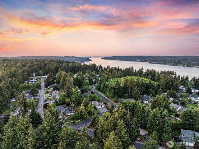 1205 136 Street NW, Gig Harbor, WA 98332
