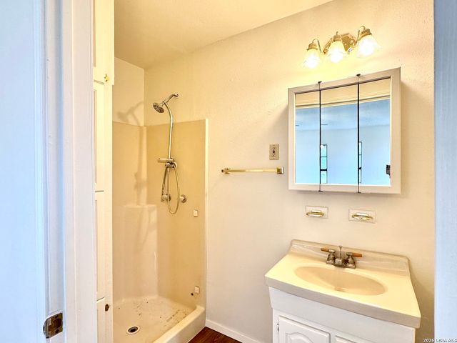 15430 S Main, Lytle, TX 78052