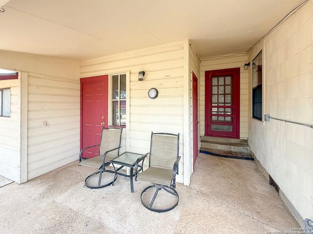 15430 S Main, Lytle, TX 78052