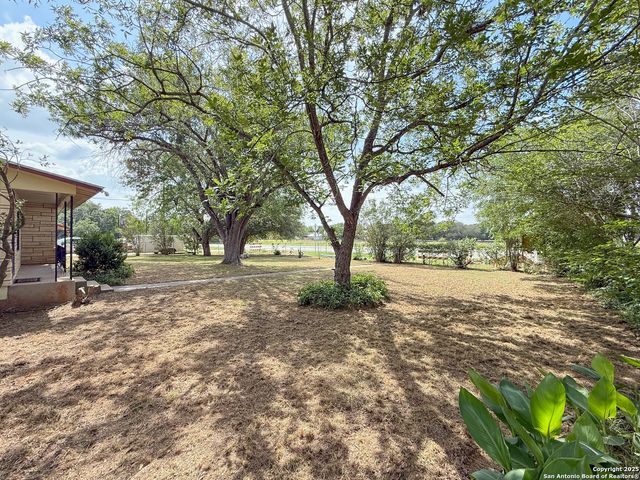 15430 S Main, Lytle, TX 78052