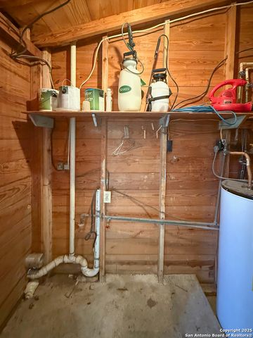 15430 S Main, Lytle, TX 78052