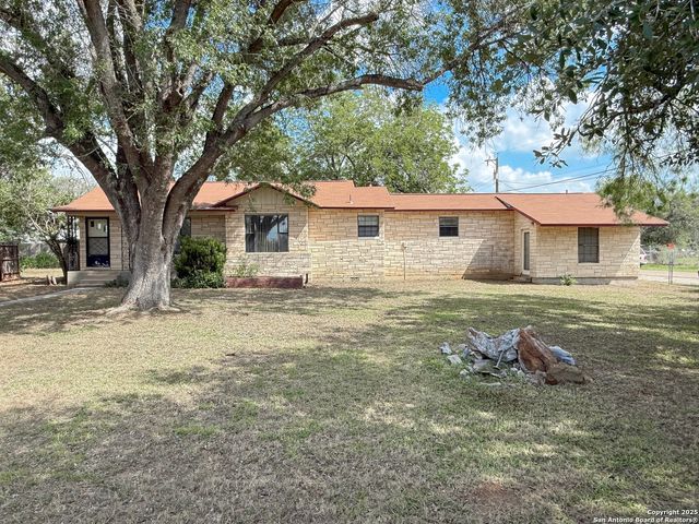 15430 S Main, Lytle, TX 78052
