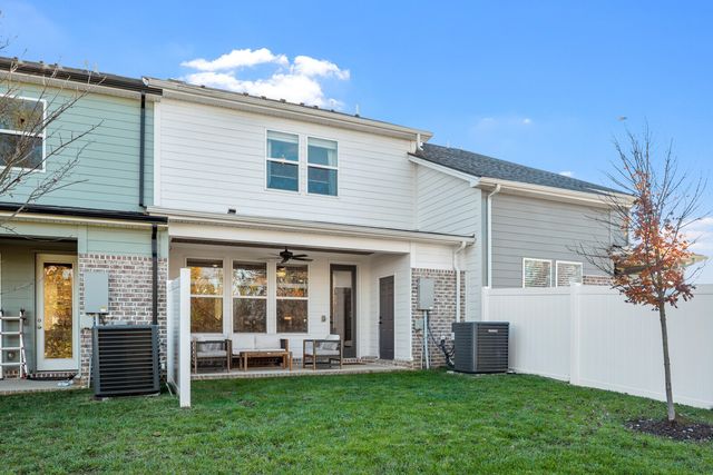 3171 Sassafras Ln, Thompsons Station, TN 37179