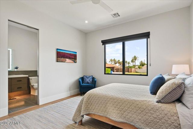 3944 E ROMA Avenue, Phoenix, AZ 85018