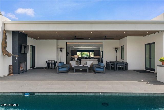 3944 E ROMA Avenue, Phoenix, AZ 85018