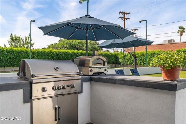 3944 E ROMA Avenue, Phoenix, AZ 85018