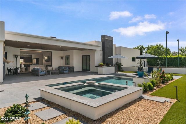 3944 E ROMA Avenue, Phoenix, AZ 85018