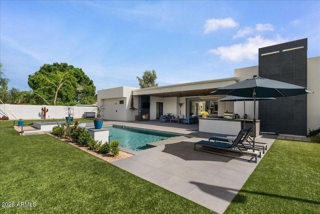 3944 E ROMA Avenue, Phoenix, AZ 85018