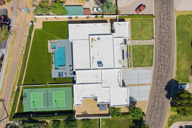 3944 E ROMA Avenue, Phoenix, AZ 85018