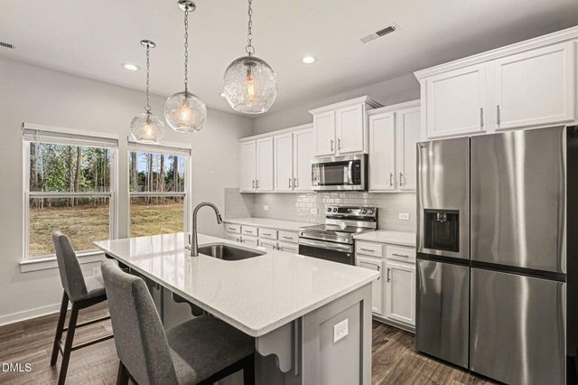 51 E Dentaires Way, Willow Spring, NC 27592