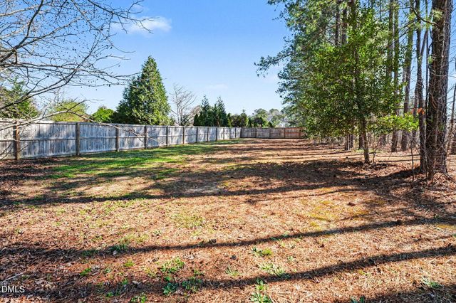 51 E Dentaires Way, Willow Spring, NC 27592