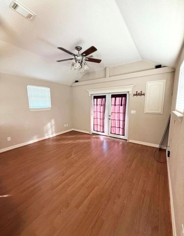 3178 County Road 32, Angleton, TX 77515