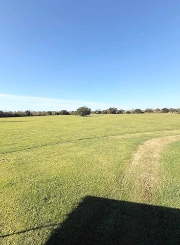 3178 County Road 32, Angleton, TX 77515