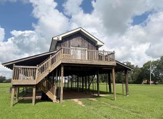 3178 County Road 32, Angleton, TX 77515