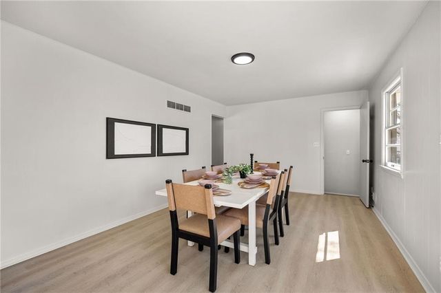 8825 Mcelroy Road, Kansas City, MO 64134