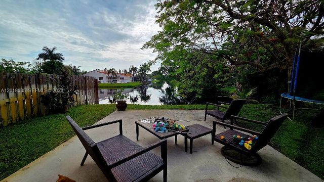 16850 Crestview Ln 0, Weston, FL 33326