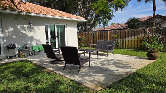 16850 Crestview Ln 0, Weston, FL 33326