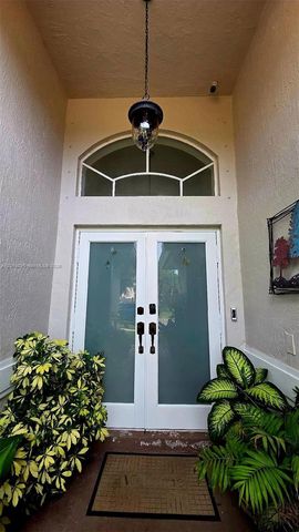 16850 Crestview Ln 0, Weston, FL 33326