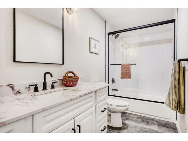 1338 Tipperary St, Boulder, CO 80303