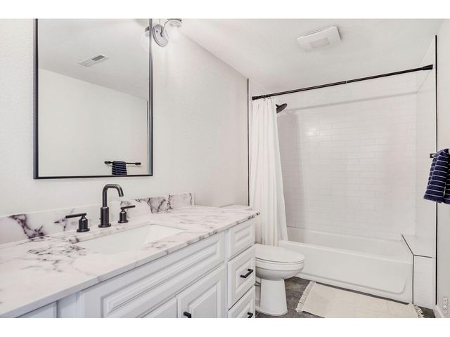 1338 Tipperary St, Boulder, CO 80303