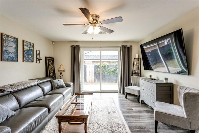 4300 S Vickie Drive, Del City, OK 73115