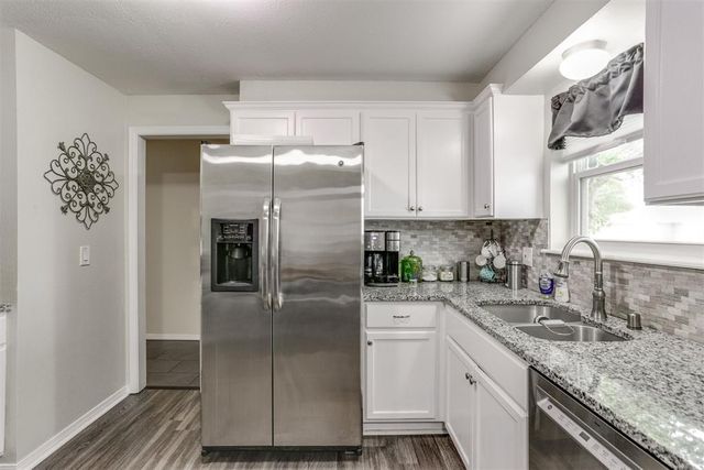 4300 S Vickie Drive, Del City, OK 73115