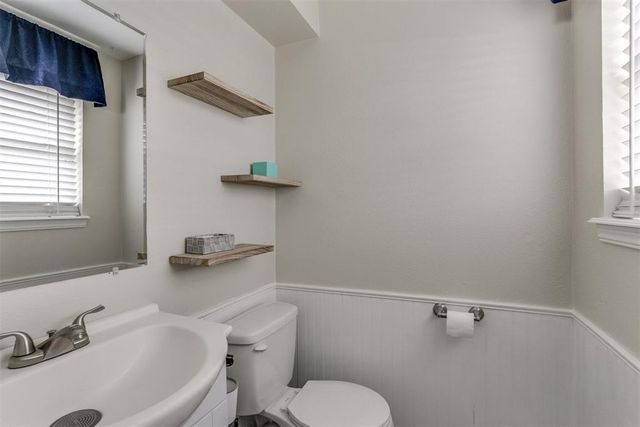 4300 S Vickie Drive, Del City, OK 73115