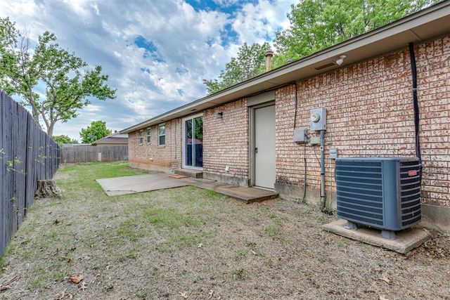 4300 S Vickie Drive, Del City, OK 73115