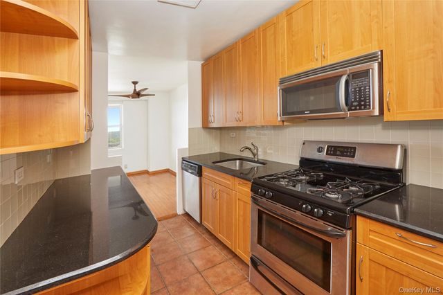 5700 Arlington Avenue 19G, Bronx, NY 10471