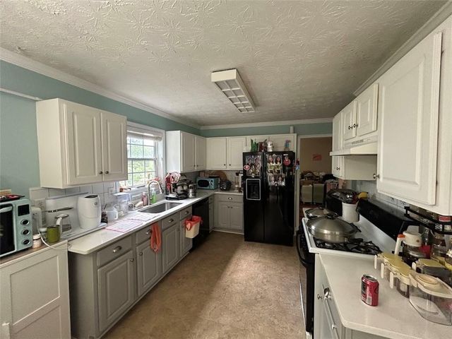 2121 Little River Drive, Suwanee, GA 30024