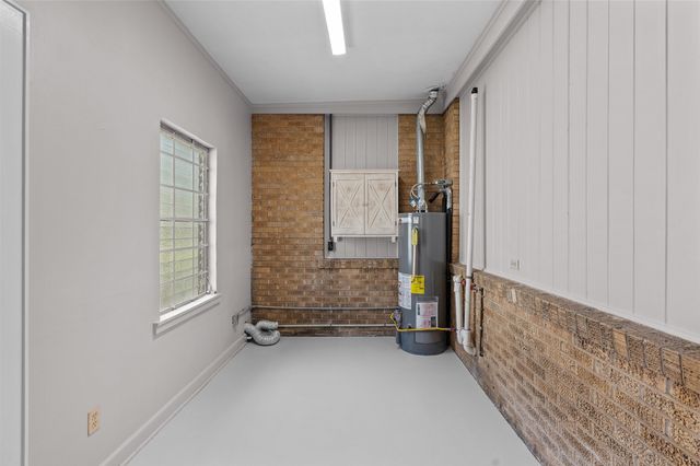 326 Albany Avenue, Shreveport, LA 71105