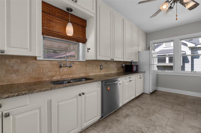 326 Albany Avenue, Shreveport, LA 71105