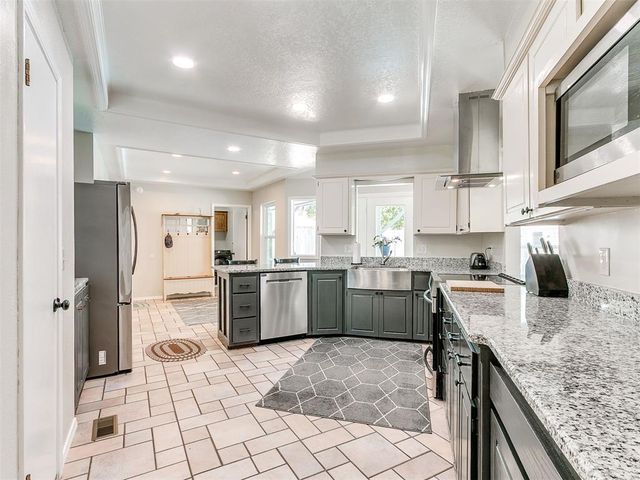 1103 Sunny Brook Drive, Edmond, OK 73034