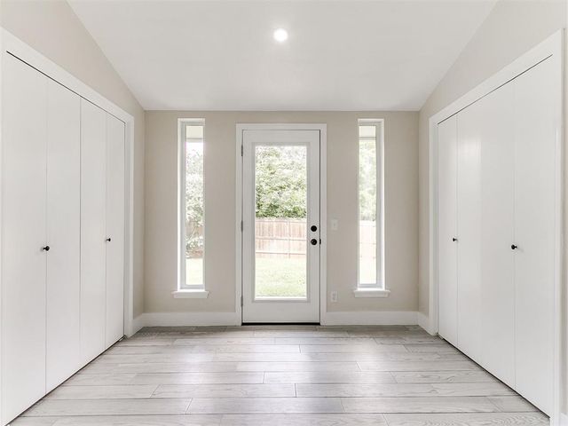 1103 Sunny Brook Drive, Edmond, OK 73034