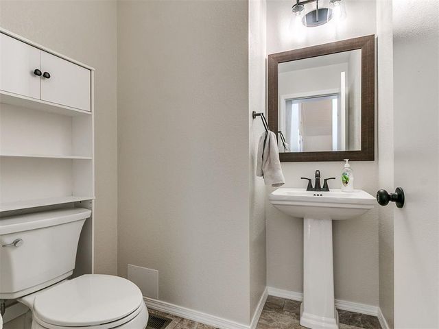 1103 Sunny Brook Drive, Edmond, OK 73034