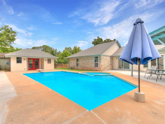 1103 Sunny Brook Drive, Edmond, OK 73034