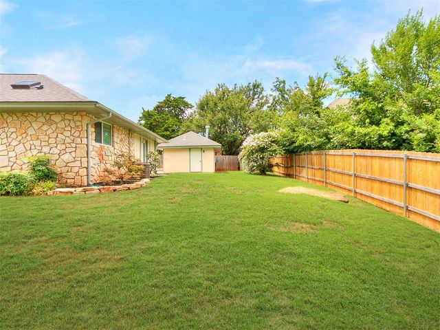 1103 Sunny Brook Drive, Edmond, OK 73034