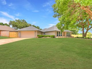 1103 Sunny Brook Drive, Edmond, OK 73034