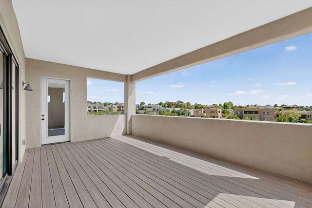 71 Avenida Frijoles, Santa Fe, NM 87507