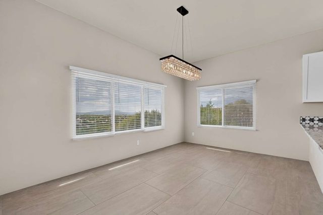71 Avenida Frijoles, Santa Fe, NM 87507