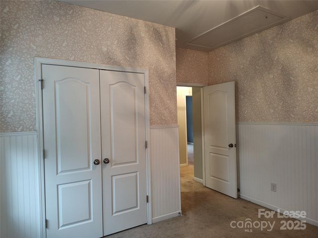 13415 Hunting Birds Lane, Charlotte, NC 28278