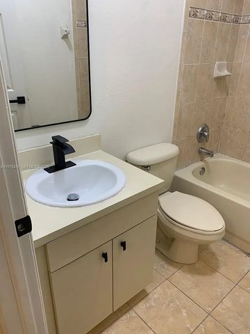 13849 SW 275th Ter, Homestead, FL 33032