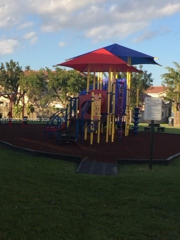 13849 SW 275th Ter, Homestead, FL 33032