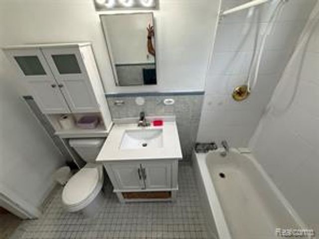 11375 Moran Street, Hamtramck, MI 48212