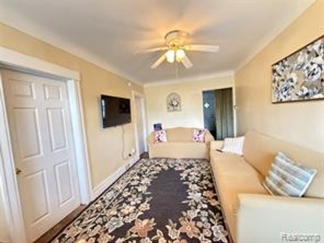 11375 Moran Street, Hamtramck, MI 48212
