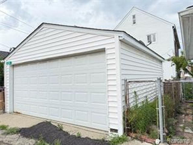 11375 Moran Street, Hamtramck, MI 48212