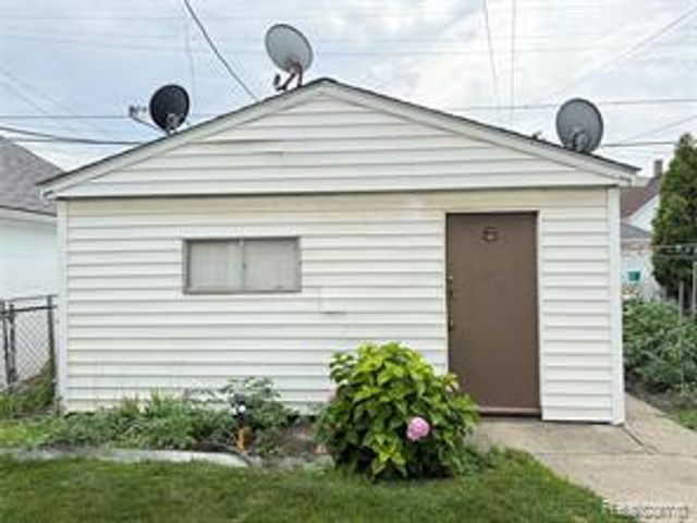 11375 Moran Street, Hamtramck, MI 48212