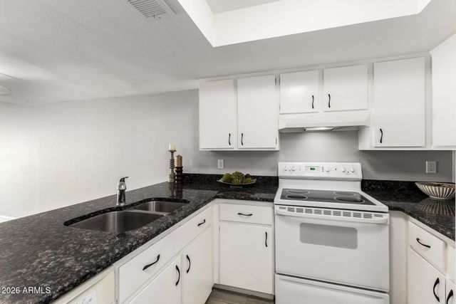 122 S HARDY Drive 40, Tempe, AZ 85281